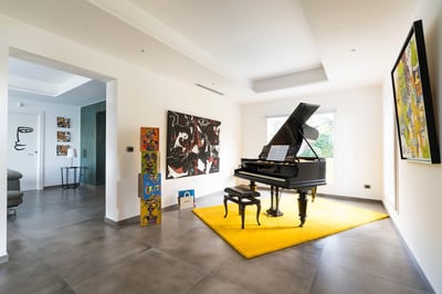 Luxury Villa Photo #19