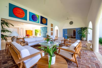 Luxury Villa Photo #16