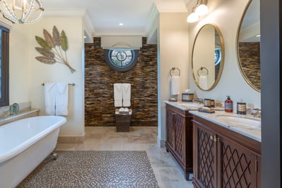 Luxury Villa Photo #73