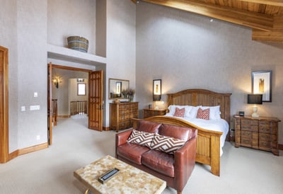 Luxury Villa Photo #29