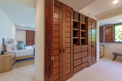 Luxury Villa Photo #63