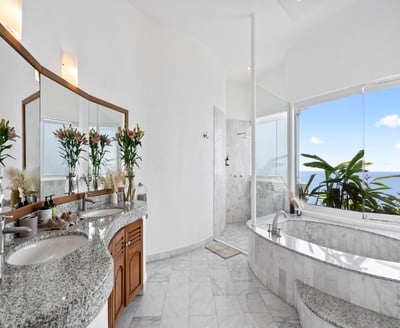 Luxury Villa Photo #78