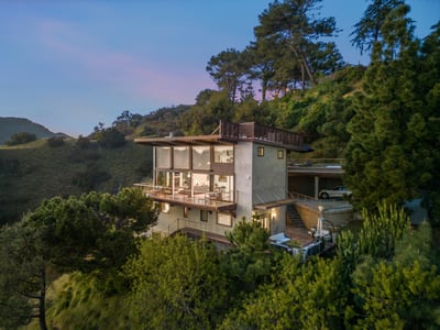 Luxury Villa Photo #2