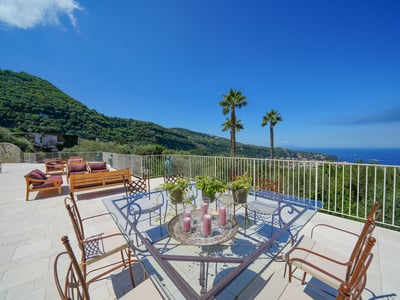 Luxury Villa Photo #7