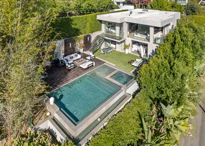 Luxury Villa Photo #2