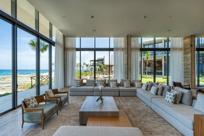 Luxury Villa Photo #17