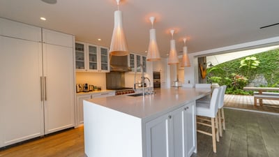 Kitchen & Dining Area