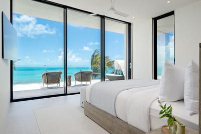 Luxury Villa Photo #27