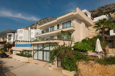 Luxury Villa Photo #32