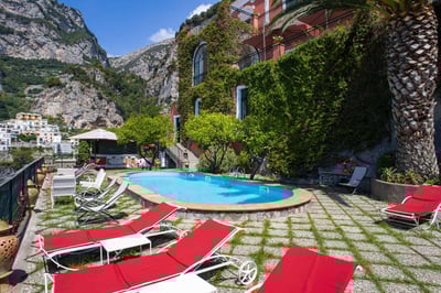 Luxury Villa Photo #11