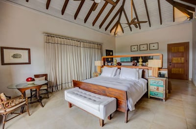 Luxury Villa Photo #33