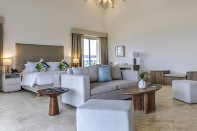 Luxury Villa Photo #22