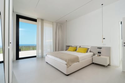 Luxury Villa Photo #35