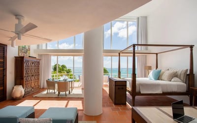 Luxury Villa Photo #12