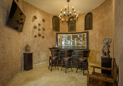Luxury Villa Photo #31