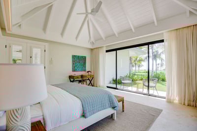 Luxury Villa Photo #33