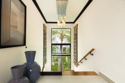 Luxury Villa Photo #16
