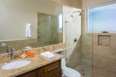 Luxury Villa Photo #18