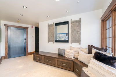 Luxury Villa Photo #10