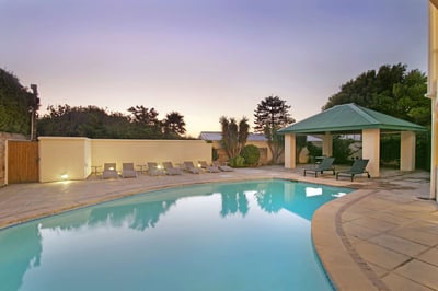 Luxury Villa Photo #4