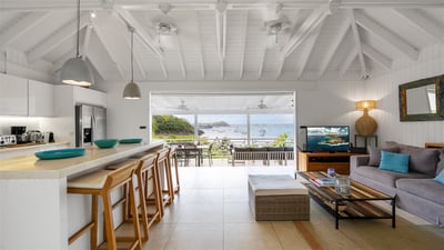 Luxury Villa Photo #26