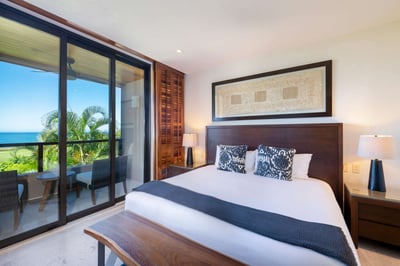 Luxury Villa Photo #39