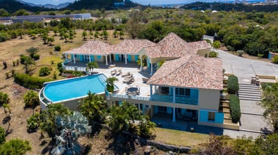 Luxury Villa Photo #50