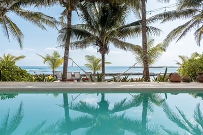 Luxury Villa Photo #3