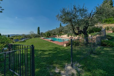 Luxury Villa Photo #6