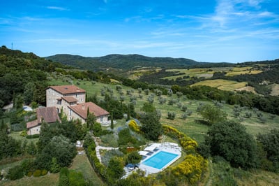 Luxury Villa Photo #2