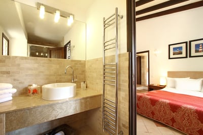 Luxury Villa Photo #27