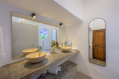Luxury Villa Photo #41