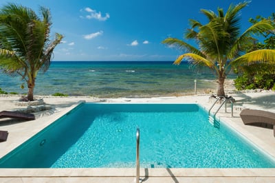 Luxury Villa Photo #3