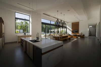 Luxury Villa Photo #21