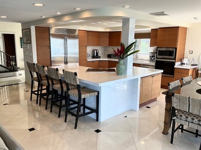 Luxury Villa Photo #12