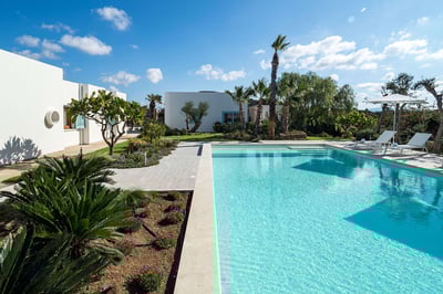 Luxury Villa Photo #7