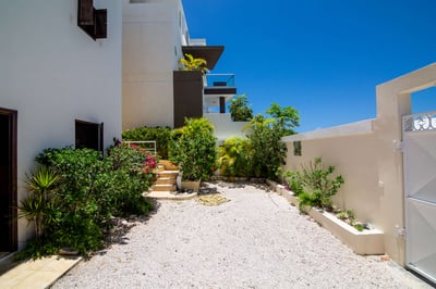 Luxury Villa Photo #26