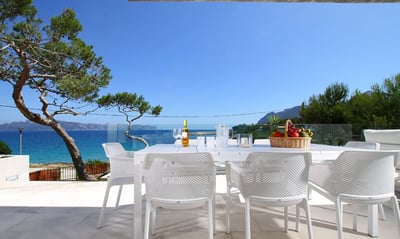 Luxury Villa Photo #4