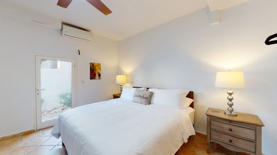 Luxury Villa Photo #43