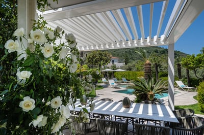 Luxury Villa Photo #6