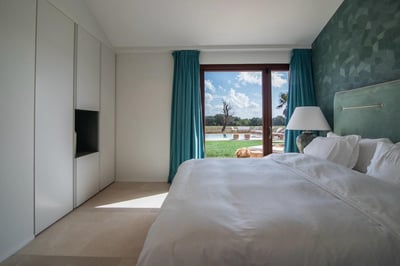 Luxury Villa Photo #42