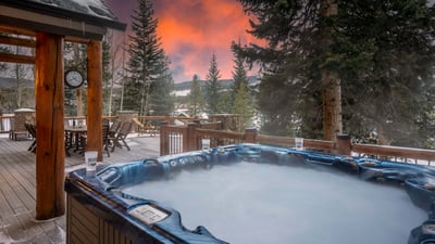 Private hot tub