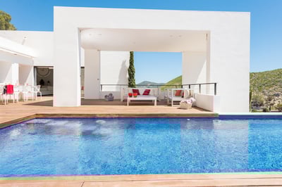 Luxury Villa Photo #2