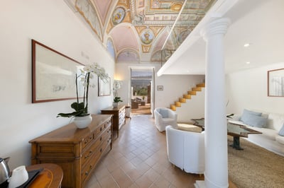 Luxury Villa Photo #45