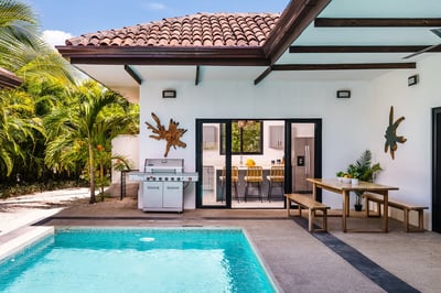 Luxury Villa Photo #6