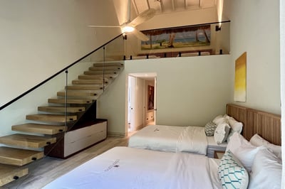 Luxury Villa Photo #31