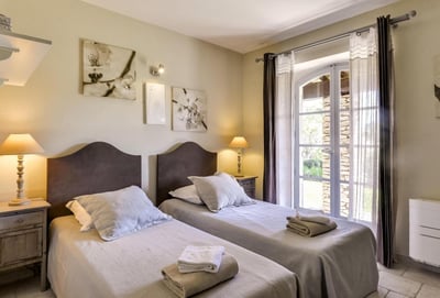 Luxury Villa Photo #37