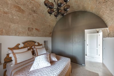 Luxury Villa Photo #35