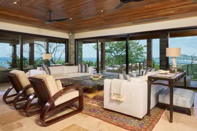 Luxury Villa Photo #17