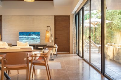 Luxury Villa Photo #15